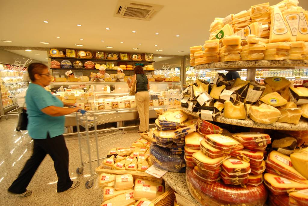 Queijos e Vinhos – Casa Santa Luzia