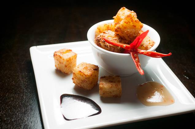 Porções: dadinhos de tapioca com queijo de coalho