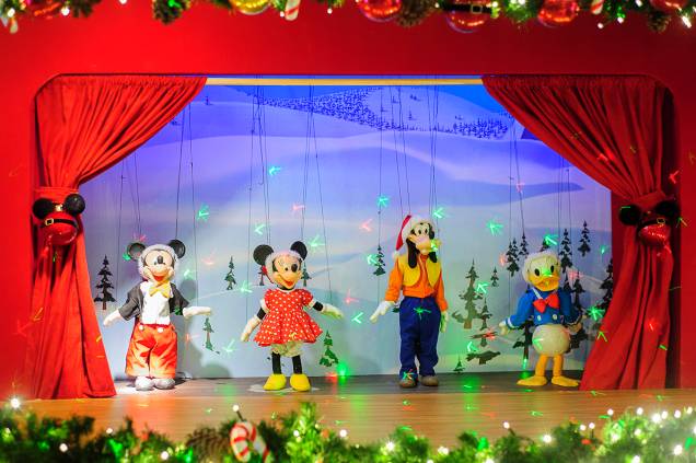 	Teatro de marionetes faz parte das atrações do shopping Granja Vianna