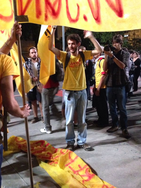 Pedro Serrano, do DCE da USP, durante o quarto protesto contra a Copa