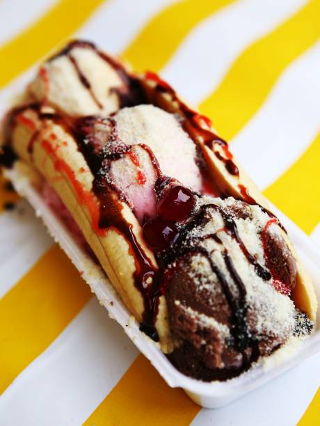 Sorveteria Tropical: a clássica banana slipt a 13 reais 