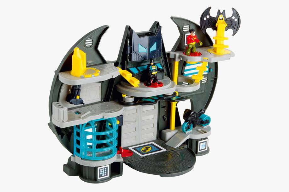 Nova Batcaverna: R$ 349,99 no <a href="http://www.submarino.com.br/produto/117860485/boneco-imaginext-nova-batcaverna-mattel" rel="Submarino">Submarino</a>