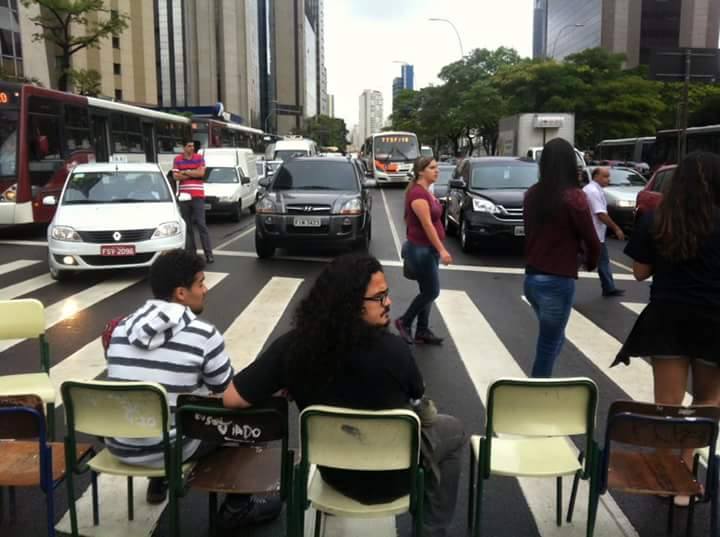 não fechem a minha escola foto