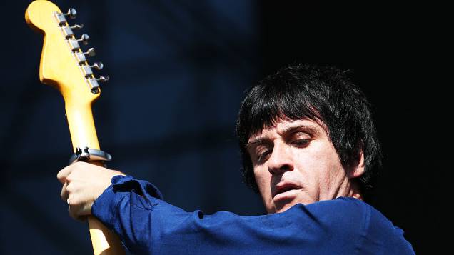Roqueiro Johnny Marr faz bom show no inicio do segundo dia de festival Roqueiro Johnny Marr faz bom show no inicio do segundo dia de festival