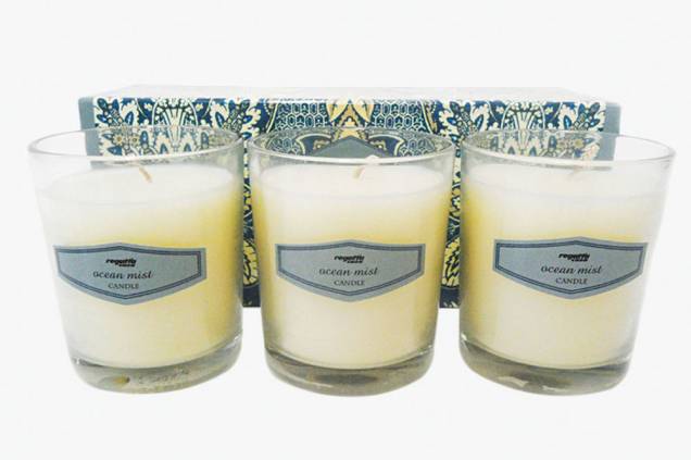 Kit com três velas aromáticas