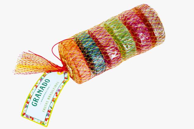 Kit com seis sabonetes de glicerina com base 100% vegetal de frutas brasileiras Kit com seis sabonetes de glicerina com base 100% vegetal de frutas brasileiras