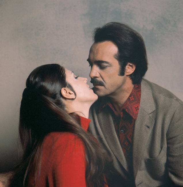 Cena romântica com Carlos Alberto em <em>Eu Compro Esta Mulher</em> Cena romântica com Carlos Alberto em <em>Eu Compro Esta Mulher</em>
