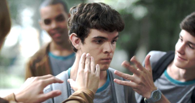 Hoje Eu Quero Voltar Sozinho: o ator Guilherme Lobo interpreta um adolescente cego
