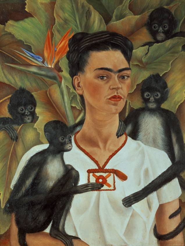 Um dos destaques da mostra é o autorretrato da artista com os seus macacos de estimação