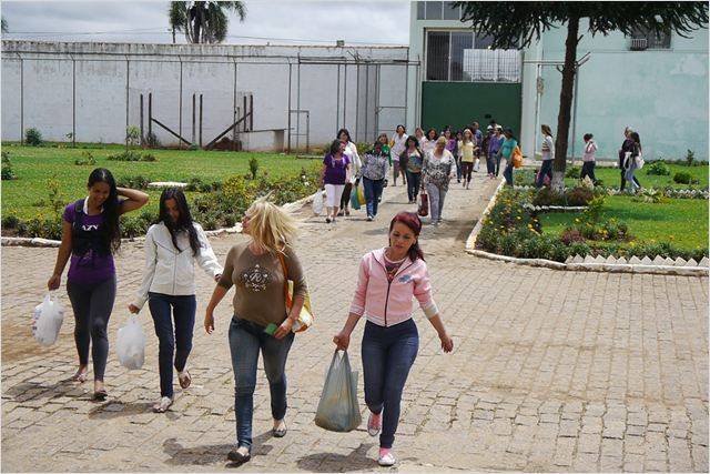 Cativas - Presas pelo Cora&ccedil;&atilde;o: drama conta a hist&oacute;ria de sete mulheres apaixonadas por presidi&aacute;rios
