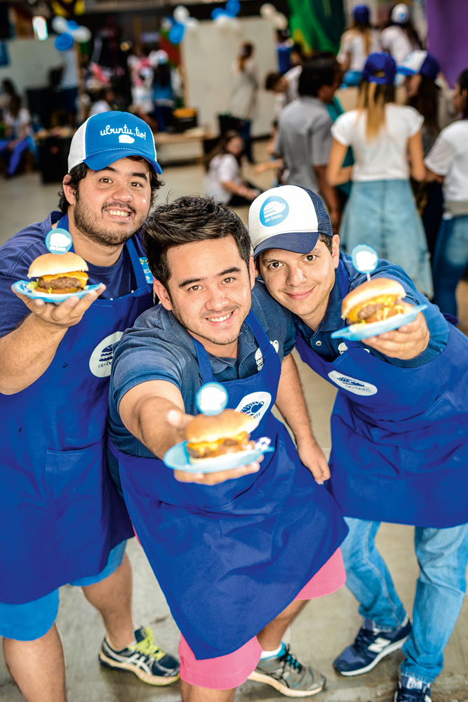 PAULISTANO NOTA 10 HAMNBURGADA DO BEM