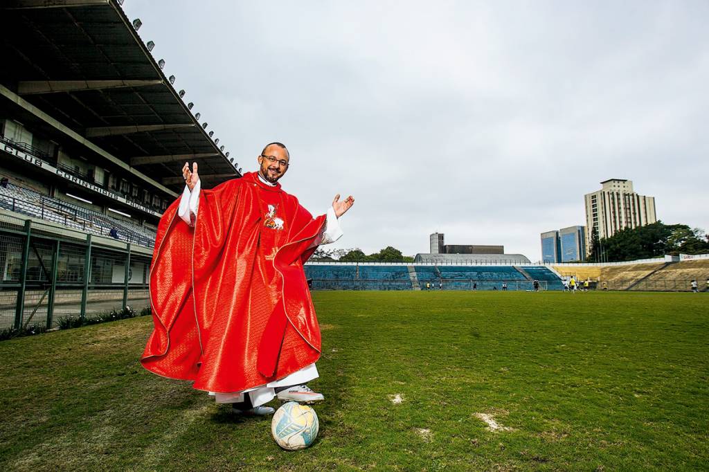 Padre Jeferson Mengali