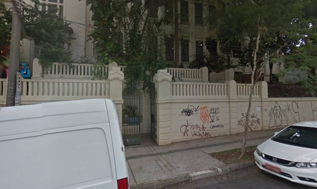 Estudantes ocupam escola Caetano de Campos, na Consolação