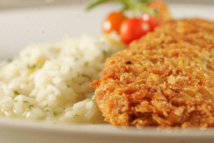 Filé mignon à milanesa com risoto de limão siciliano: do restaurante Nou Filé mignon à milanesa com risoto de limão siciliano: do restaurante Nou