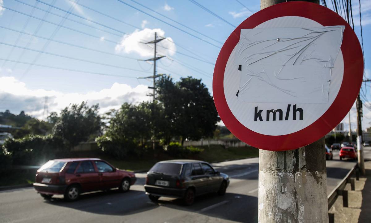 Marginal Tietê - placa -velocidade