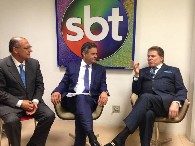 Aécio Neves e Geraldo Alckmin se encontram com Silvio Santos antes do debate presidencial no SBT