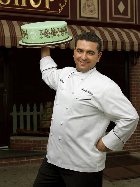 Astro do reality show Cake Boss, Buddy Valastro desembarca em São Paulo na manhã do domingo (20)