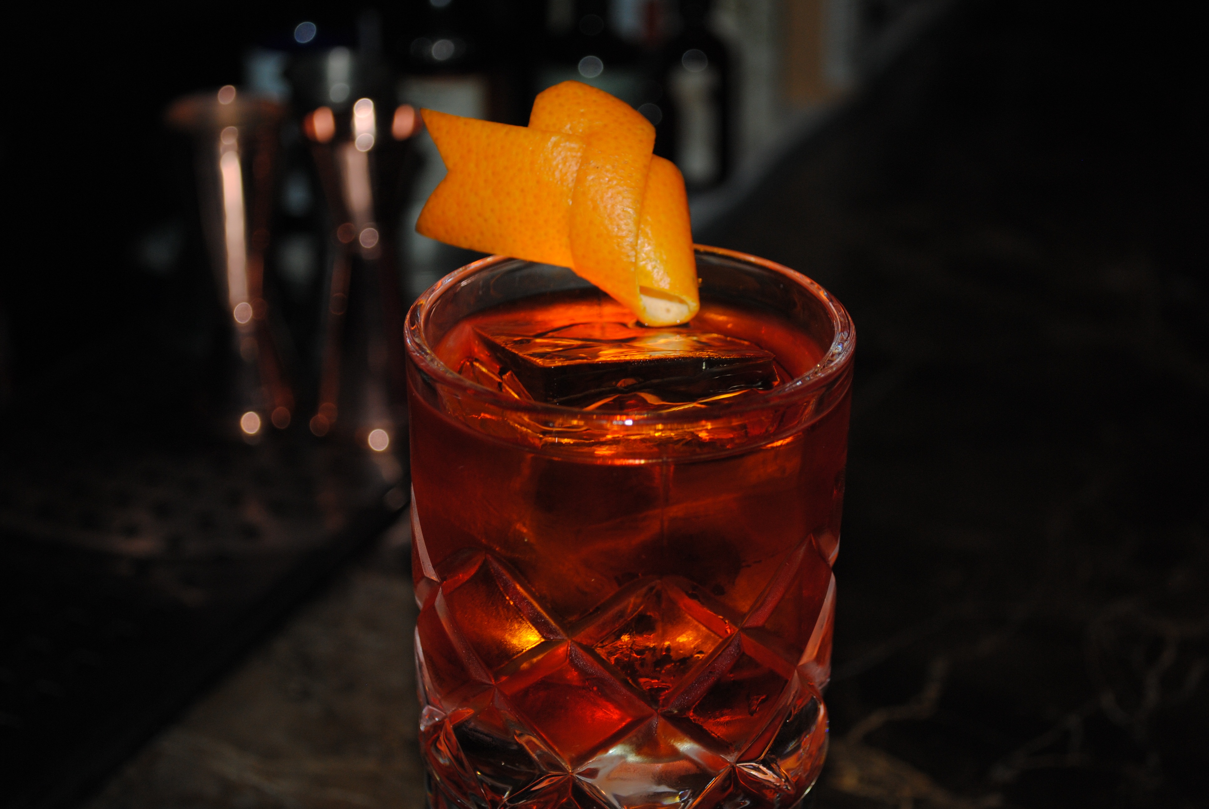 isola bar - boulevardier