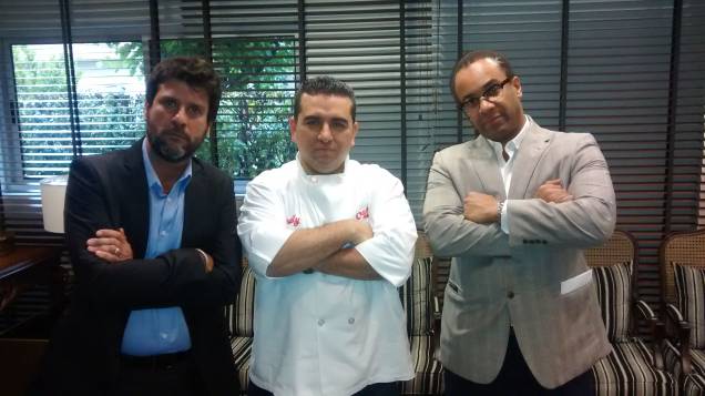 Marcello Braga, diretor geral da Endemol Brasil, Buddy Valastro e Art Edwards, CEO da Cakehouse Media e cocriador do programa Cake Boss