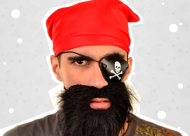 Magazine 25: kit pirata com barba (R$ 9,24)
