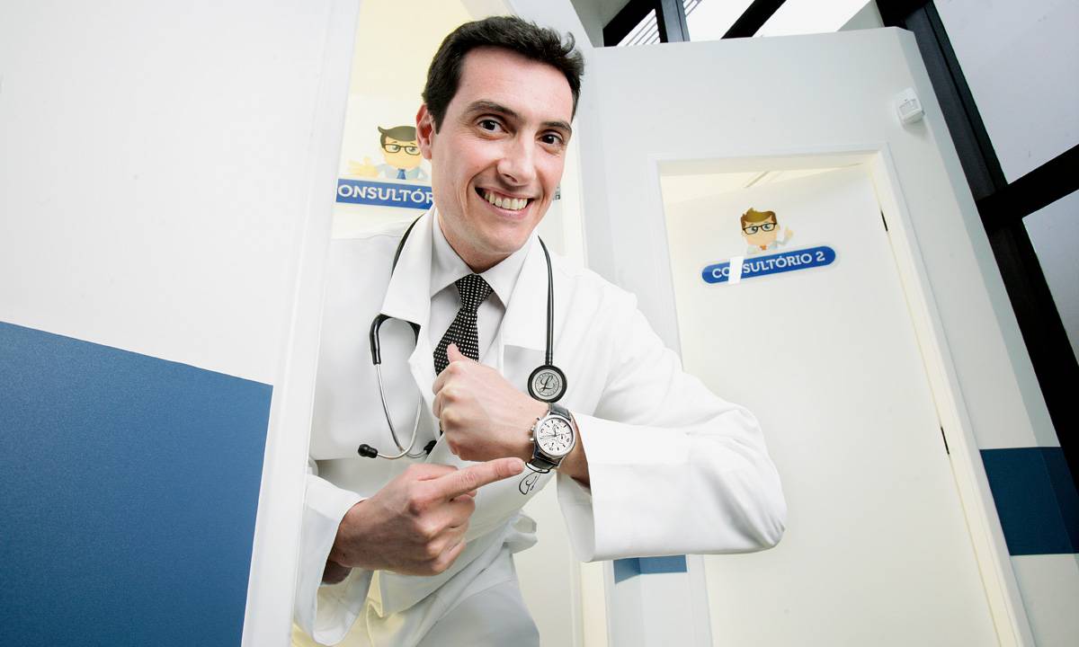 dr-agora-eduardo-correa-medico