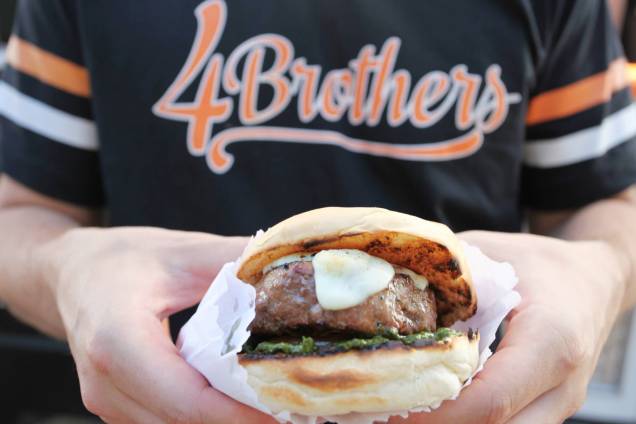 O Barra Funda Food Truck foi criado pelos sócios do 4Brothers Food Truck O Barra Funda Food Truck foi criado pelos sócios do 4Brothers Food Truck