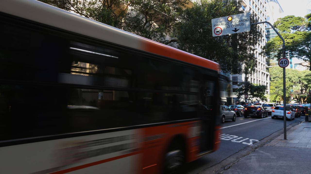 faixa ônibus avenida paulista