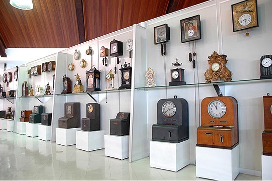 Museu do relógio tem mais de 600 modelos, desde os de ponto até os de pulso