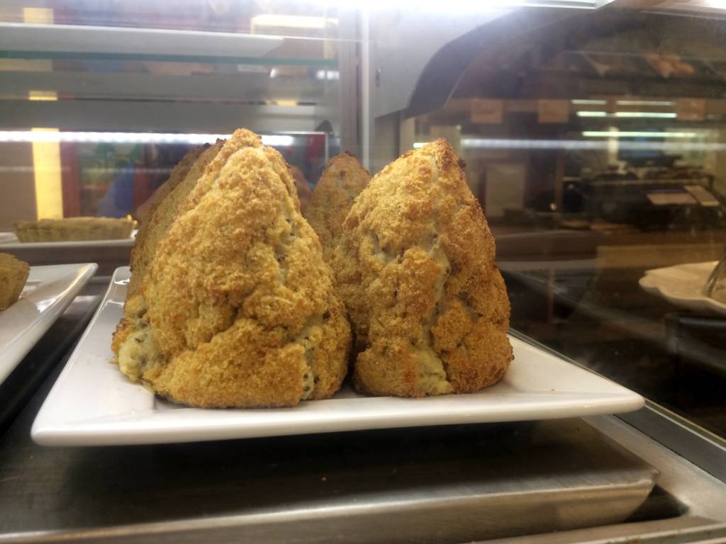 Coxinha sem glúten e lácteos custa 14 reais