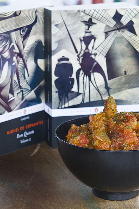 Dom Quixote: prato inspirado no livro é feito com ovos fritos e torresmo (R$ 15,00)