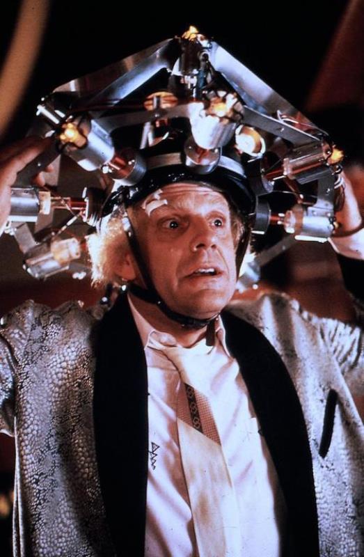 De Volta para o Futuro: cientista constrói uma máquina do tempo De Volta para o Futuro: cientista constrói uma máquina do tempo