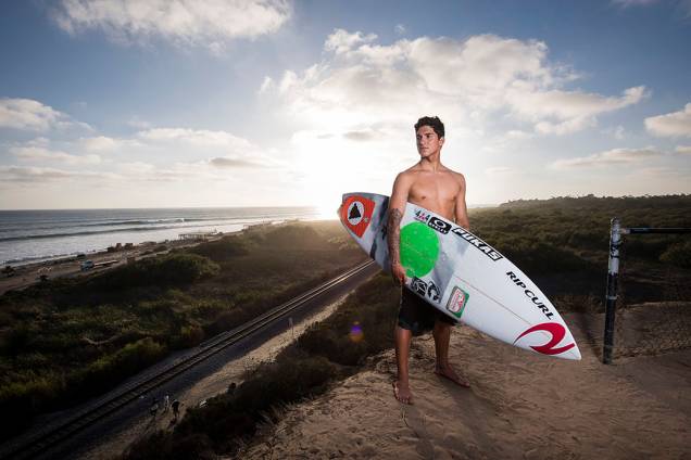 	Gabriel Medina é o primeiro brasileiro campeão mundial de surfe profissional