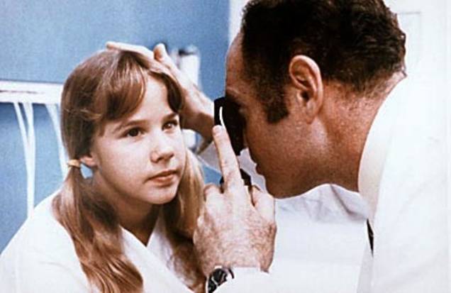 O Exorcista: menina de 12 anos tem comportamento assustador O Exorcista: menina de 12 anos tem comportamento assustador