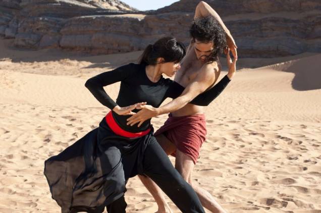 O Dançarino do Deserto: o iraniano rebelde que desafia as leis