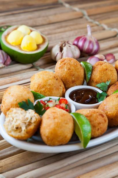 	O bar Chopp do Alemão serve a poção de coxinha de chester com pequi (R$ 23,00)