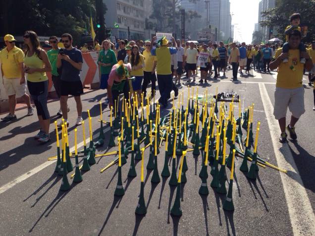 	Vuvuzelas, herança da Copa do Mundo, voltaram às ruas na manifestação