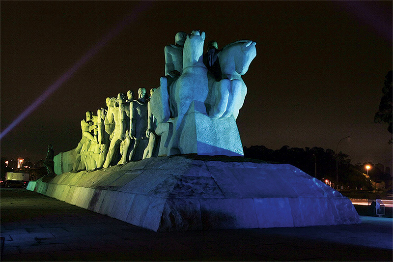 Monumento às Bandeiras - Ibirapuera