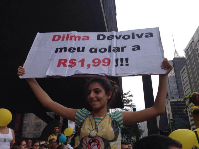 Dilma, devolva meu dólar a R$ 1,99"
