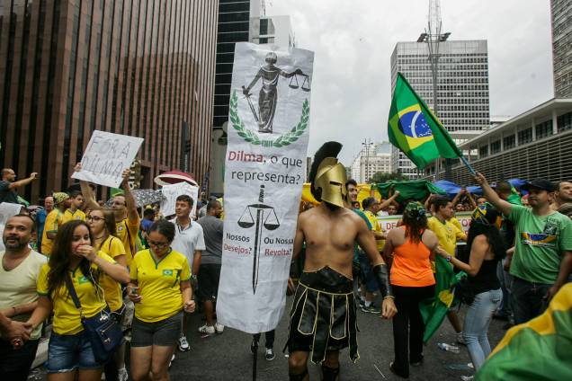 Dilma, o que representa? Nossos desejos ou nossa revolta?"
