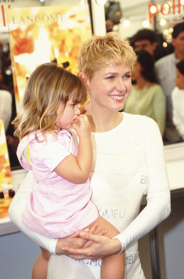 Xuxa com a filha Sasha Xuxa com a filha Sasha