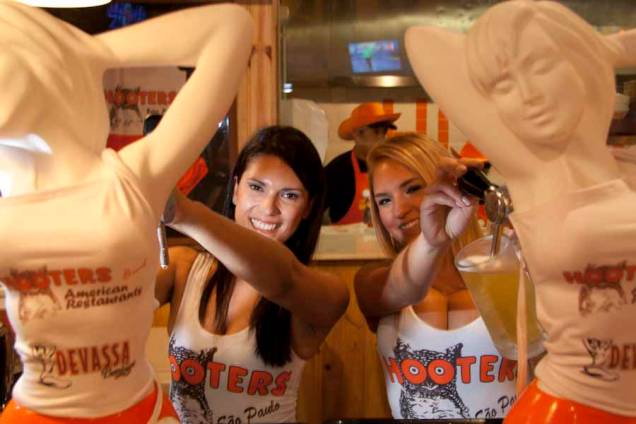 As garçonetes do Hooters