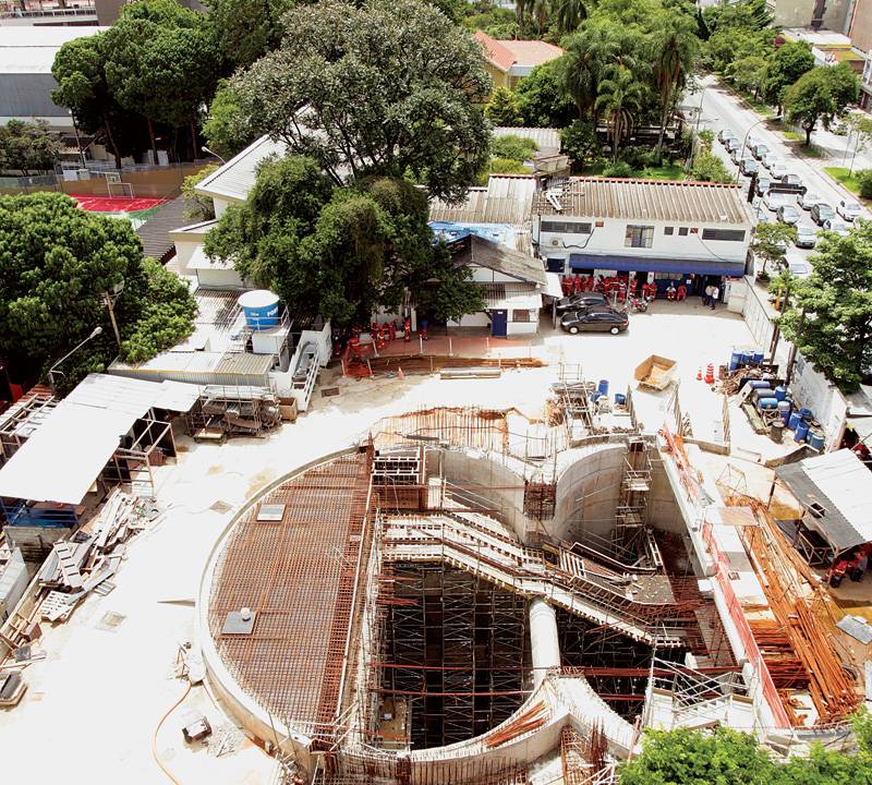 Canteiro de obras estação Higienópolis-Mackenzie Linha 4-Amarela