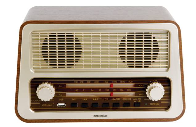 1. Rádio com amplificador, da Imaginarium: R$ 399,00