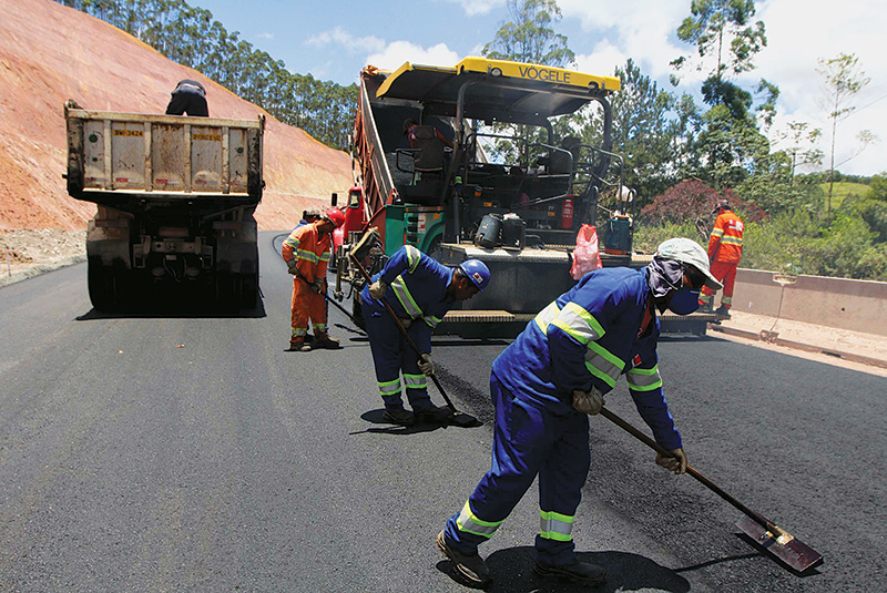 Obras na Tamoios