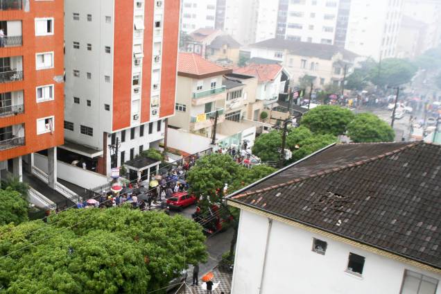Aeronave cai perto de academia na Rua Vahia de Abreu, em Santos