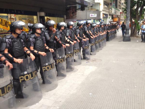 Policias a postos: 1100 PMs participaram do protesto