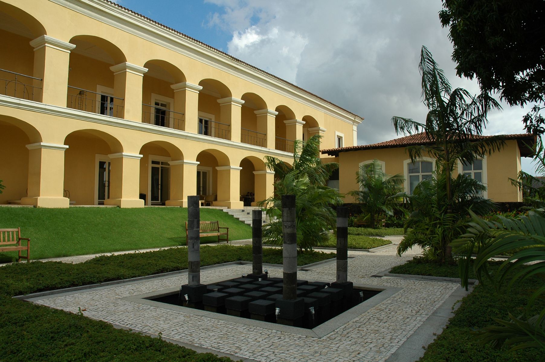 Casa das Onze Janelas