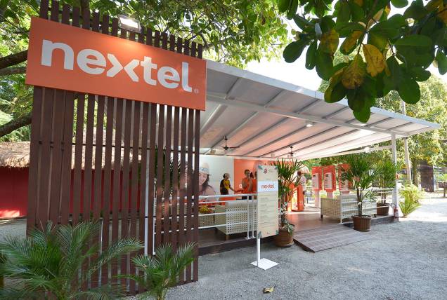 Estande Nextel oferece oficinas gratuitas e carga de bateria de celulares