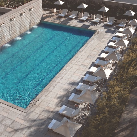 Piscina, no Grand Hyatt: quem fizer day spa tem direito a usar a piscina durante o dia