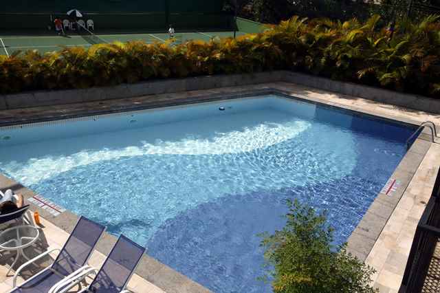 Piscina do Grand Mercure: day use a partir de R$ 370,00 Piscina do Grand Mercure: day use a partir de R$ 370,00